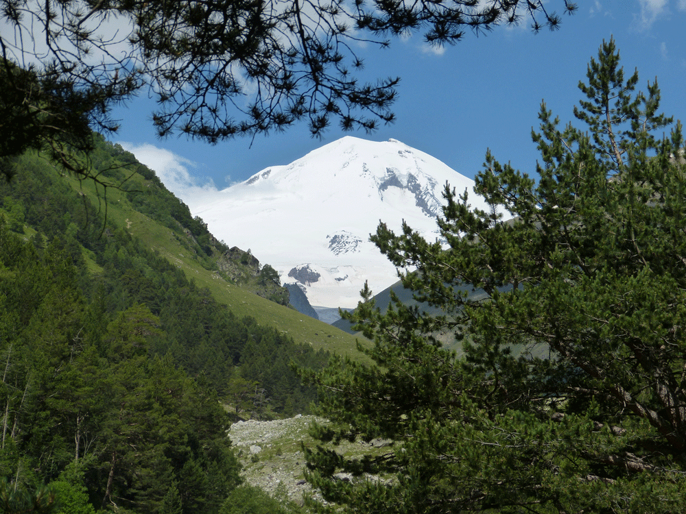 Trekking im riesigen Kaukasus