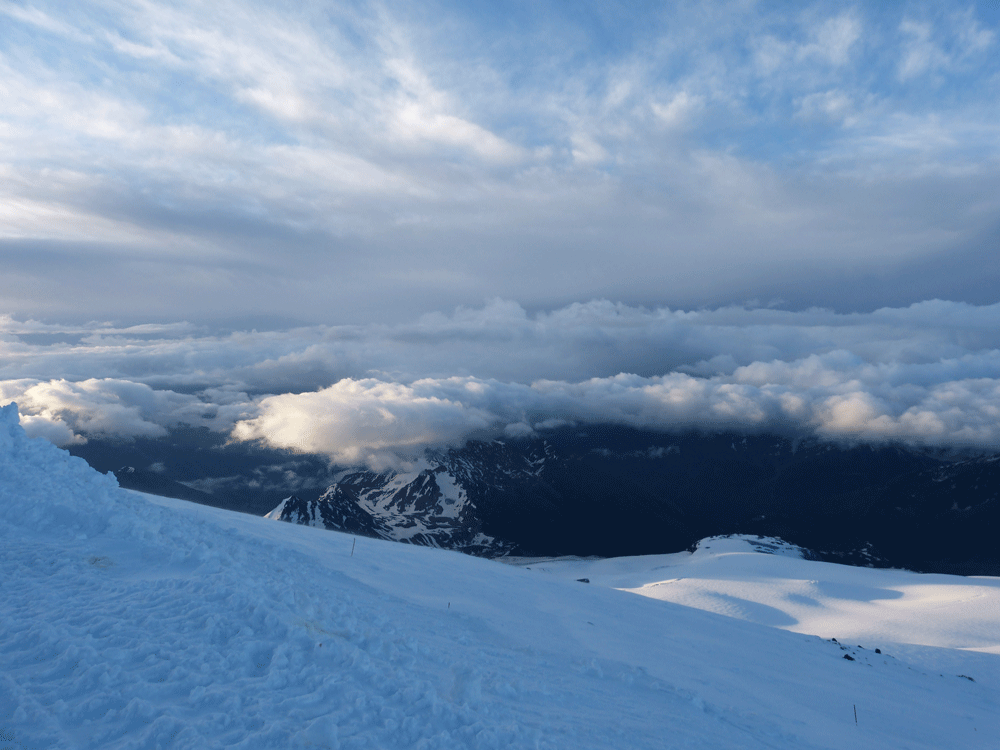 Elbrus Besteigung - massimo REISEN
